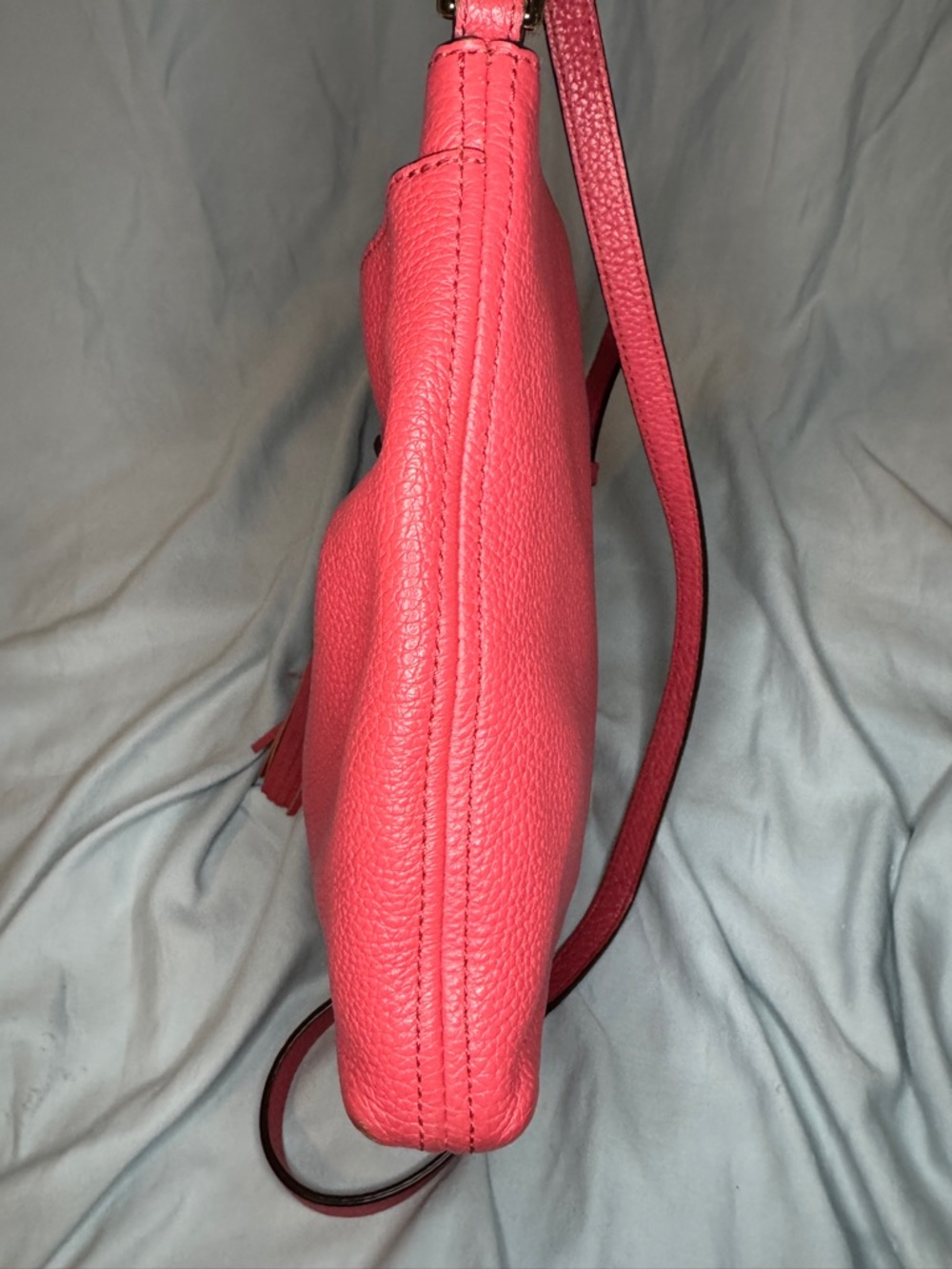Michael Kors Pebbled Leather Tassel Crossbody Bag Coral Pink Gold Tone - Picture 7 of 8